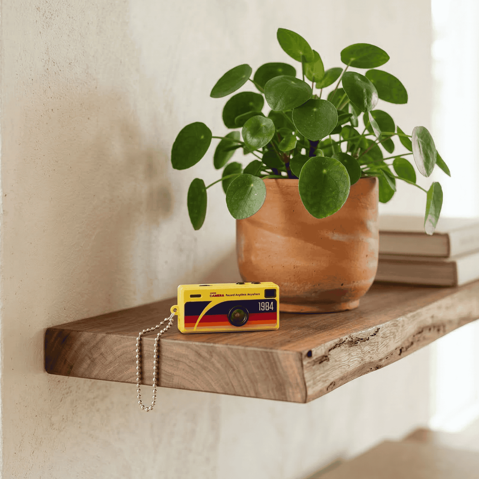 PocketPik Retro Keychain Camera - Image 17